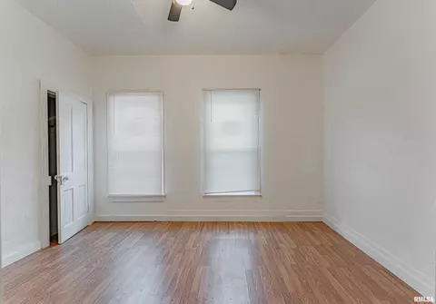 Bedroom - 728 N Kickapoo St, Lincoln, IL 62656 photo 3 of 4