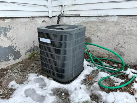 Other - 1805 S 7th St, Springfield, IL 62703 photo 2 of 3