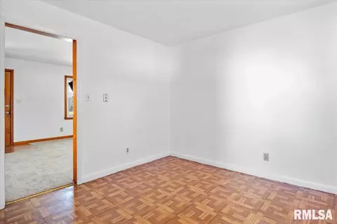 13 Midland Ct, Springfield, IL 62702 photo 11