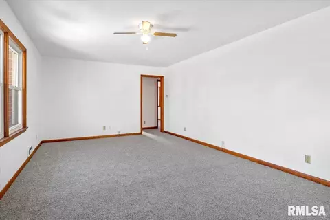 13 Midland Ct, Springfield, IL 62702 photo 7