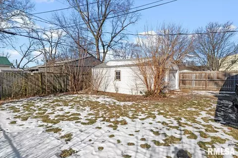 13 Midland Ct, Springfield, IL 62702 photo 9