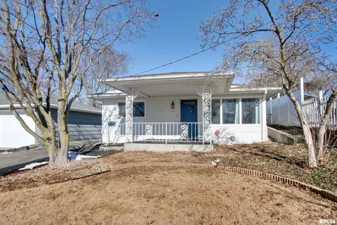 1727 Adams St, Quincy, IL 62301