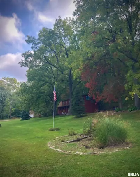 Exterior - 1480 State Route 100 Hwy, Bluffs, IL 62621 photo 15 of 16
