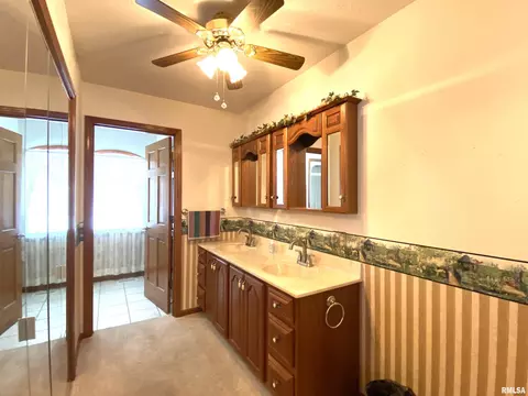 Bath - 1480 State Route 100 Hwy, Bluffs, IL 62621 photo 1 of 4