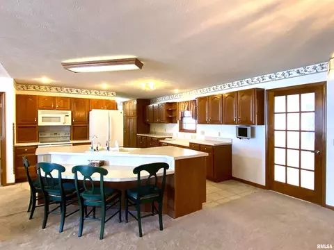 Kitchen - 1480 State Route 100 Hwy, Bluffs, IL 62621 photo 2 of 4
