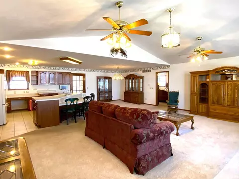 Living - 1480 State Route 100 Hwy, Bluffs, IL 62621 photo 2 of 4