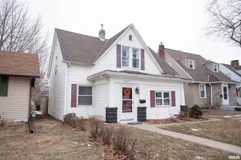 2117 Jefferson St, Quincy, IL 62301