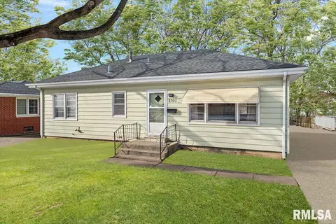 2701 S Welch Ave, Springfield, IL 62704