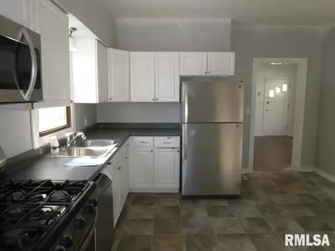 Other - 1054 Patton Ave, Springfield, IL 62702 photo 3 of 11