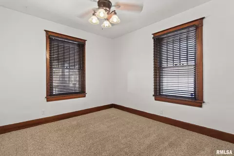 Bedroom - 212 E Spruce St, Springfield, IL 62704 photo 1 of 5