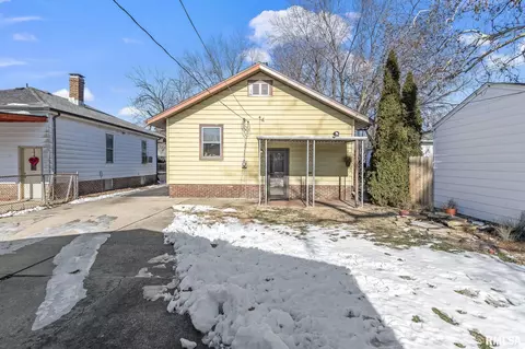 Exterior - 212 E Spruce St, Springfield, IL 62704 photo 5 of 6
