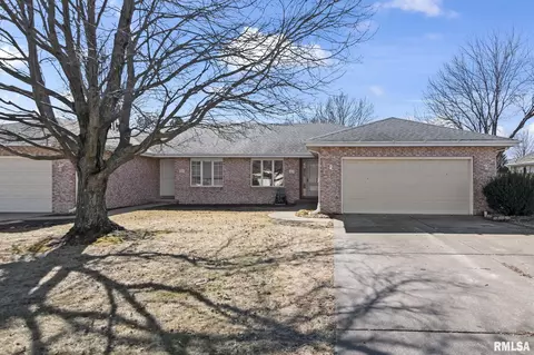 1805 S Buhr Mill Ct, Springfield, IL 62704