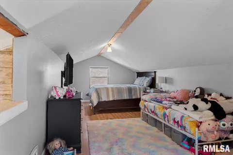 Bedroom - 1817 S State St, Springfield, IL 62704 photo 5 of 7