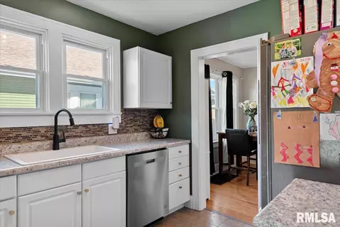 Kitchen - 1817 S State St, Springfield, IL 62704 photo 2 of 2