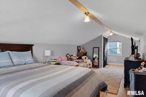 Bedroom - 1817 S State St, Springfield, IL 62704 photo 6 of 7