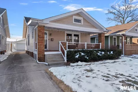Exterior - 1817 S State St, Springfield, IL 62704 photo 2 of 7