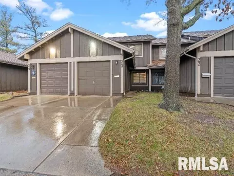 23 Oakbend Ct, Springfield, IL 62704