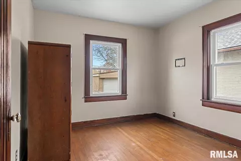 2415 S 6th St, Springfield, IL 62703 photo 19