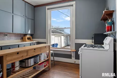 Kitchen - 307 E Hargrave St, Athens, IL 62613 photo 1 of 3