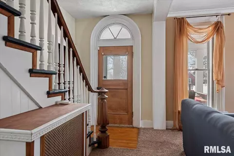 Entry Way - 307 E Hargrave St, Athens, IL 62613 photo 2 of 3