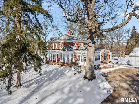 Other - 307 E Hargrave St, Athens, IL 62613 photo 2 of 15
