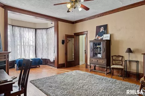 Living - 307 E Hargrave St, Athens, IL 62613 photo 1 of 3