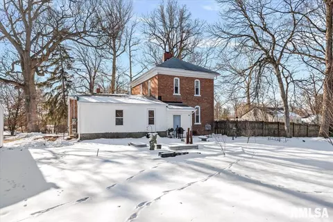 Exterior - 307 E Hargrave St, Athens, IL 62613 photo 14 of 14