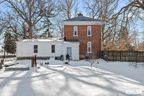 Exterior - 307 E Hargrave St, Athens, IL 62613 photo 13 of 14