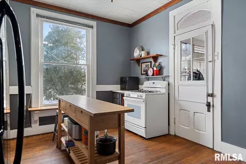 Kitchen - 307 E Hargrave St, Athens, IL 62613 photo 2 of 3