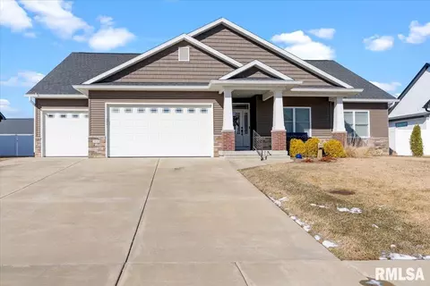 Exterior - 5713 Kelley Pointe Dr, Springfield, IL 62711 photo 3 of 9