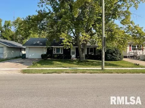 2125 Black Ave, Springfield, IL 62702