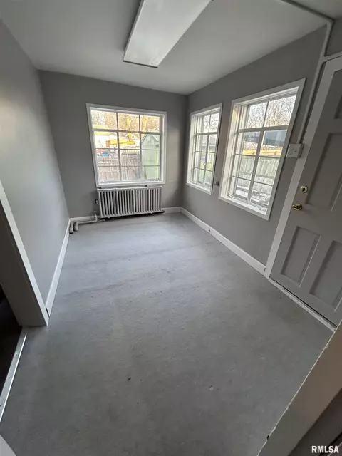 Exterior - 1230 N New St, Springfield, IL 62702 photo 1 of 1