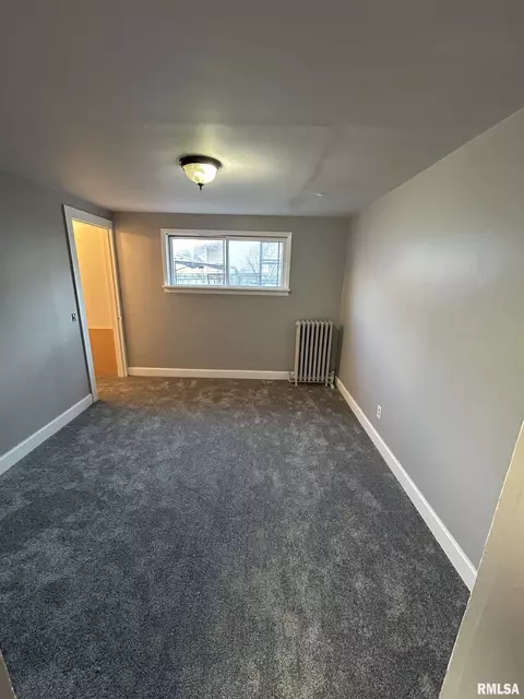 Bedroom - 1230 N New St, Springfield, IL 62702 photo 2 of 5