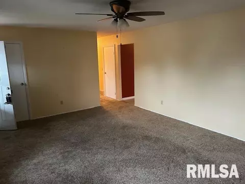 61 Foresters Ln, Springfield, IL 62704 photo 3