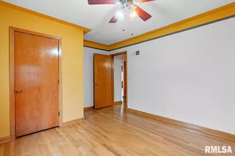 2129 S Walnut St, Springfield, IL 62704 photo 17