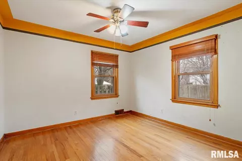 2129 S Walnut St, Springfield, IL 62704 photo 18