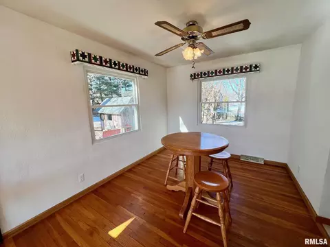 23242 Clemens Rd, Athens, IL 62613 photo 7