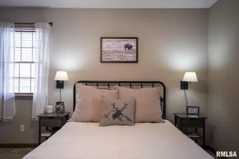 Bedroom - 35545 Route 111 Hwy, Modesto, IL 62667 photo 7 of 15