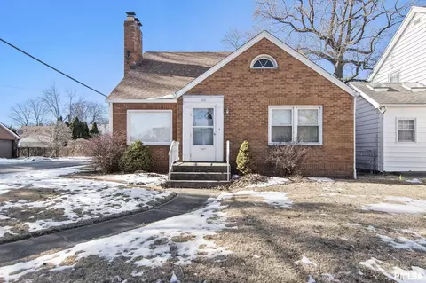 2001 Marland St, Springfield, IL 62702