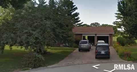 400 Radford Dr, Sherman, IL 62684