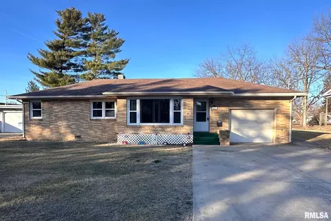 1532 S Seminary St, Galesburg, IL 61401