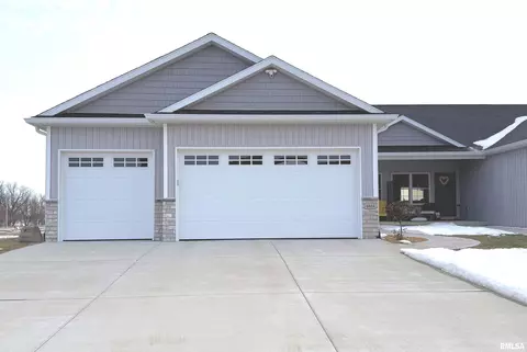 4614 Eugene Ct, Springfield, IL 62711