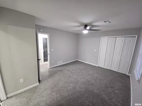 Bedroom - 1832 N 20th St, Springfield, IL 62702 photo 3 of 4