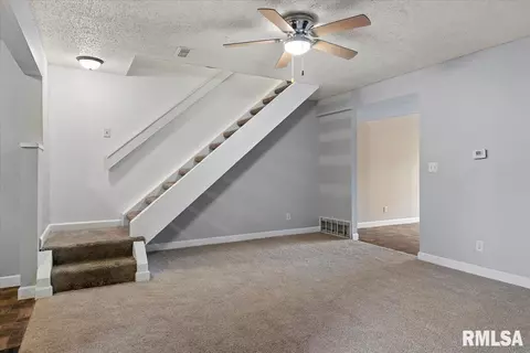 34 Trailridge Ln, Springfield, IL 62704 photo 5