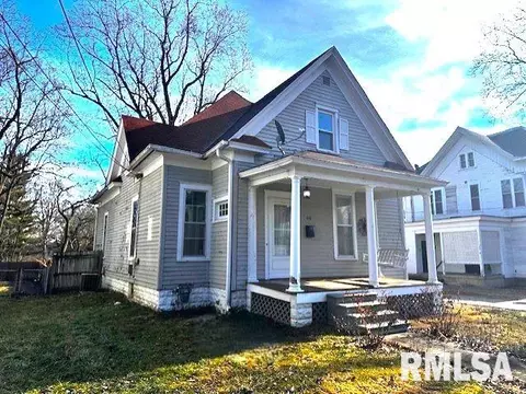 242 Westminster St, Jacksonville, IL 62650