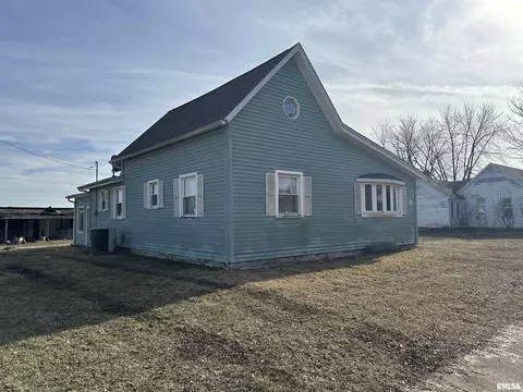 425 Monroe St, Harvel, IL 62538