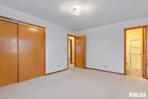 Bedroom - 2101 Blackhawk Ave, Springfield, IL 62702 photo 6 of 7