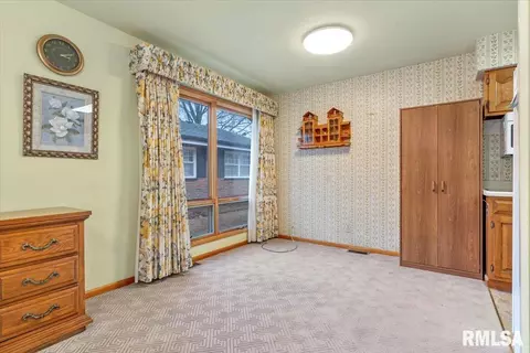 Other - 2101 Blackhawk Ave, Springfield, IL 62702 photo 4 of 8