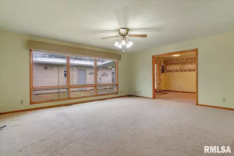 Living - 2101 Blackhawk Ave, Springfield, IL 62702 photo 1 of 6