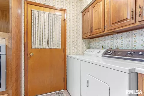 Other - 2101 Blackhawk Ave, Springfield, IL 62702 photo 7 of 8